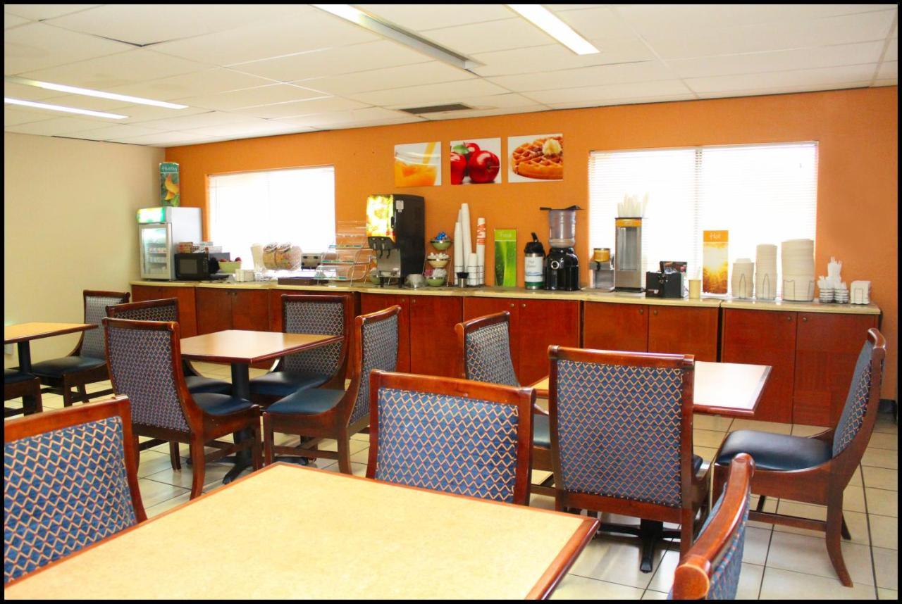 Ramada By Wyndham Tucson Airport Otel Drexel Heights Dış mekan fotoğraf