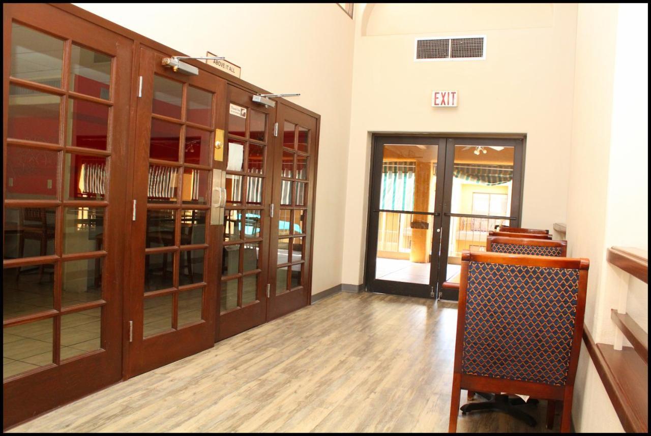 Ramada By Wyndham Tucson Airport Otel Drexel Heights Dış mekan fotoğraf