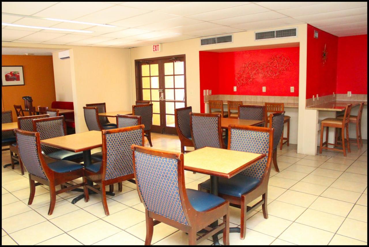 Ramada By Wyndham Tucson Airport Otel Drexel Heights Dış mekan fotoğraf