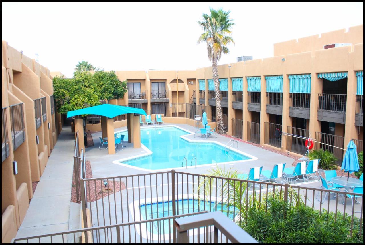 Ramada By Wyndham Tucson Airport Otel Drexel Heights Dış mekan fotoğraf