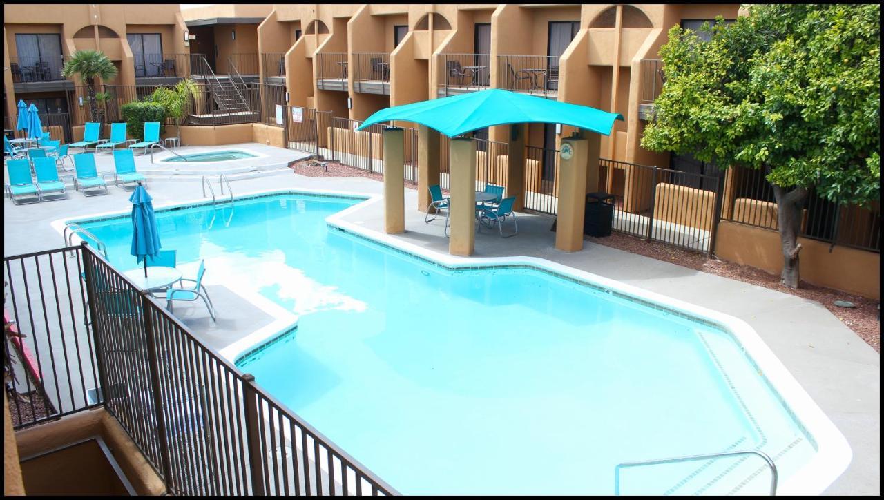 Ramada By Wyndham Tucson Airport Otel Drexel Heights Dış mekan fotoğraf