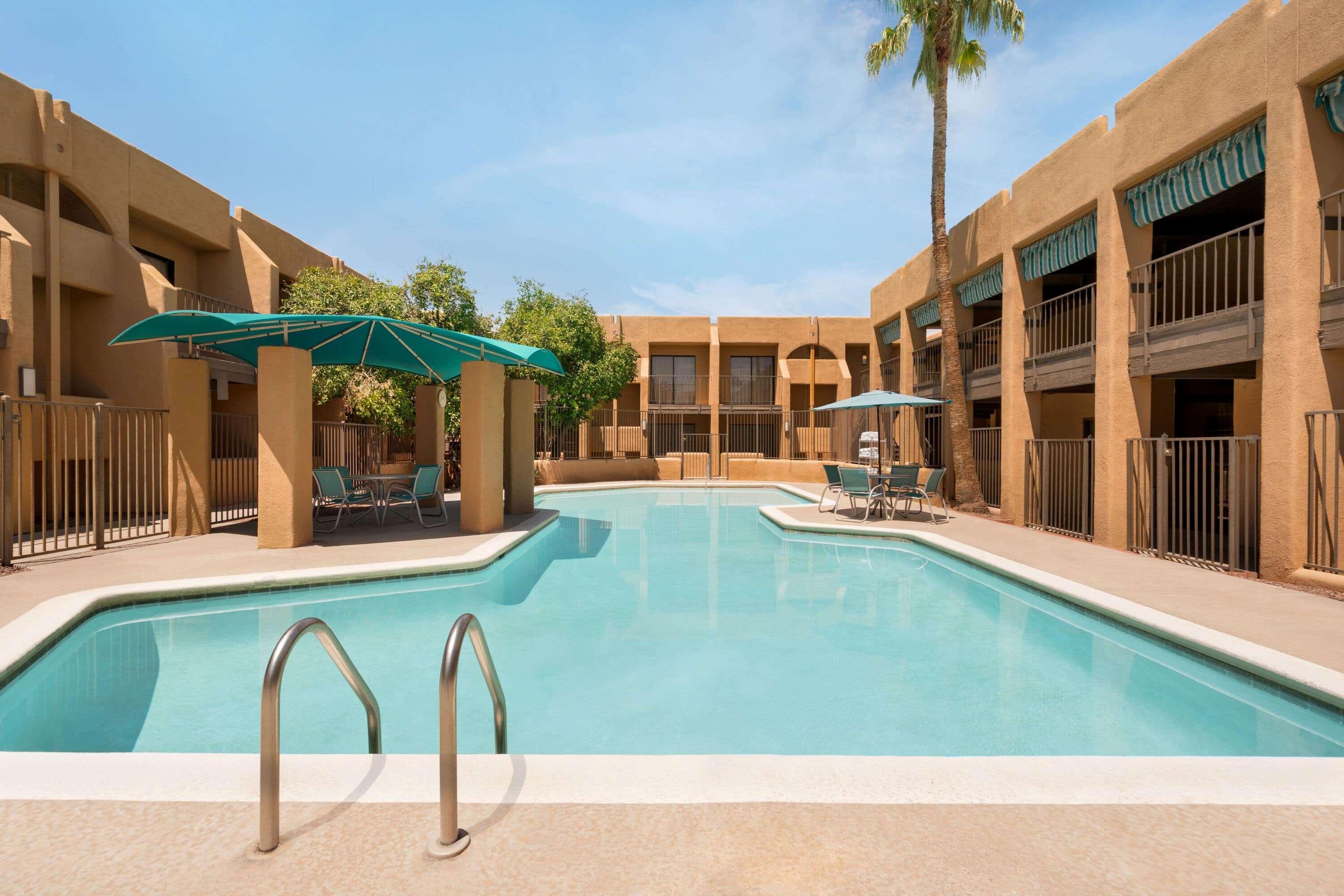 Ramada By Wyndham Tucson Airport Otel Drexel Heights Dış mekan fotoğraf