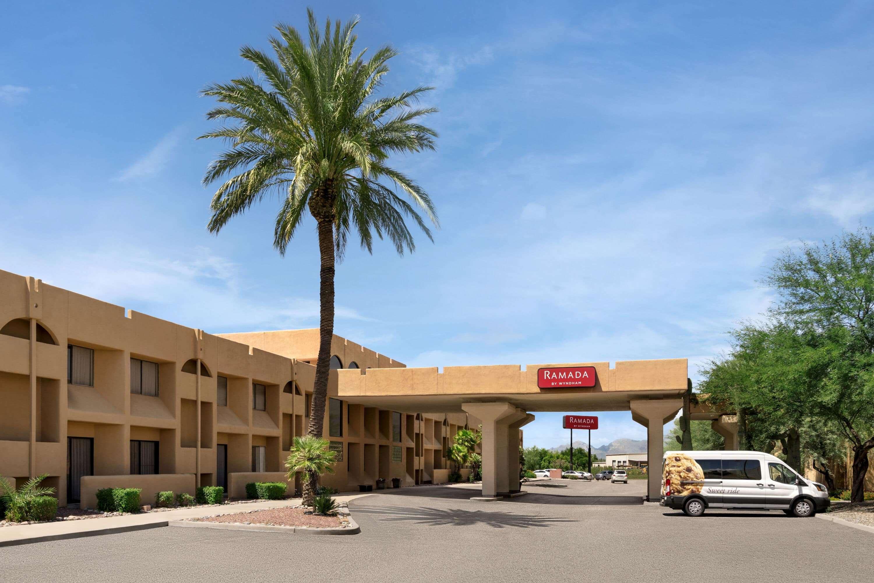 Ramada By Wyndham Tucson Airport Otel Drexel Heights Dış mekan fotoğraf