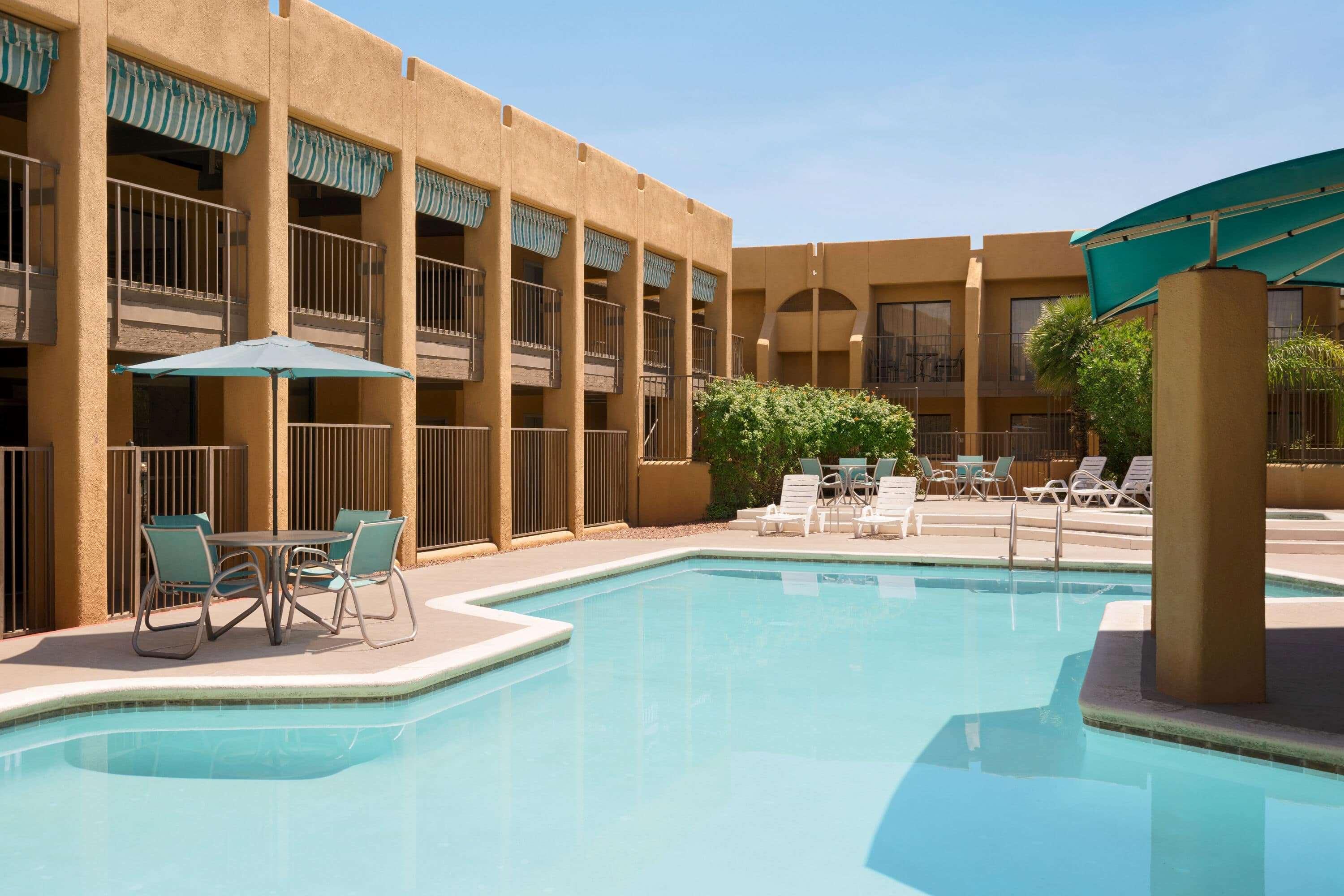 Ramada By Wyndham Tucson Airport Otel Drexel Heights Dış mekan fotoğraf