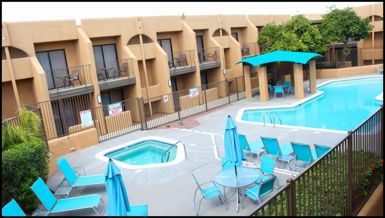 Ramada By Wyndham Tucson Airport Otel Drexel Heights Dış mekan fotoğraf