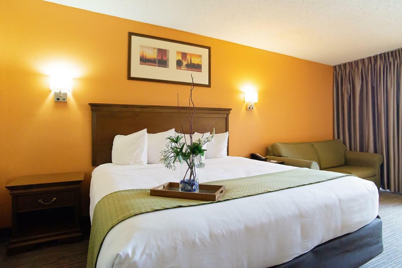 Ramada By Wyndham Tucson Airport Otel Drexel Heights Dış mekan fotoğraf
